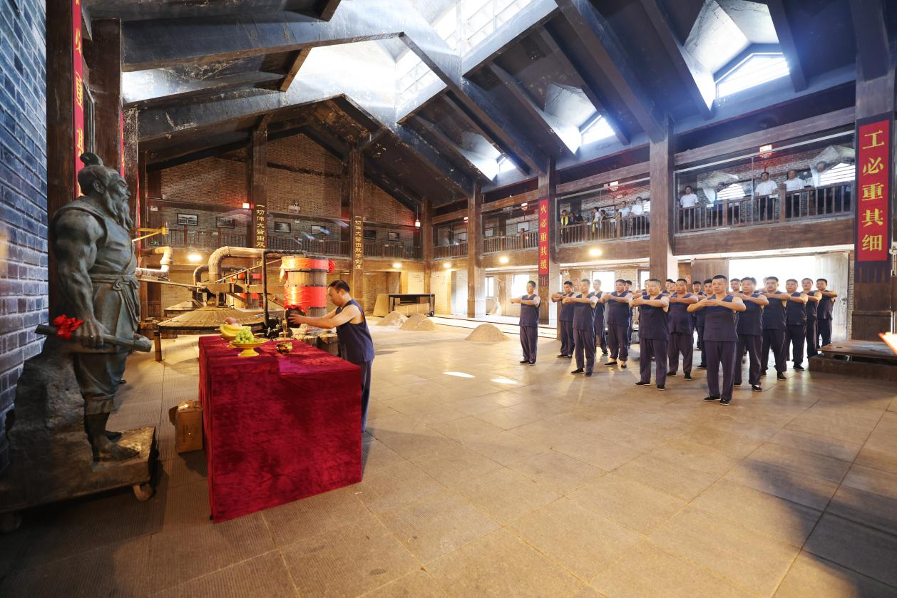 77023946.jpg 77023946.jpg