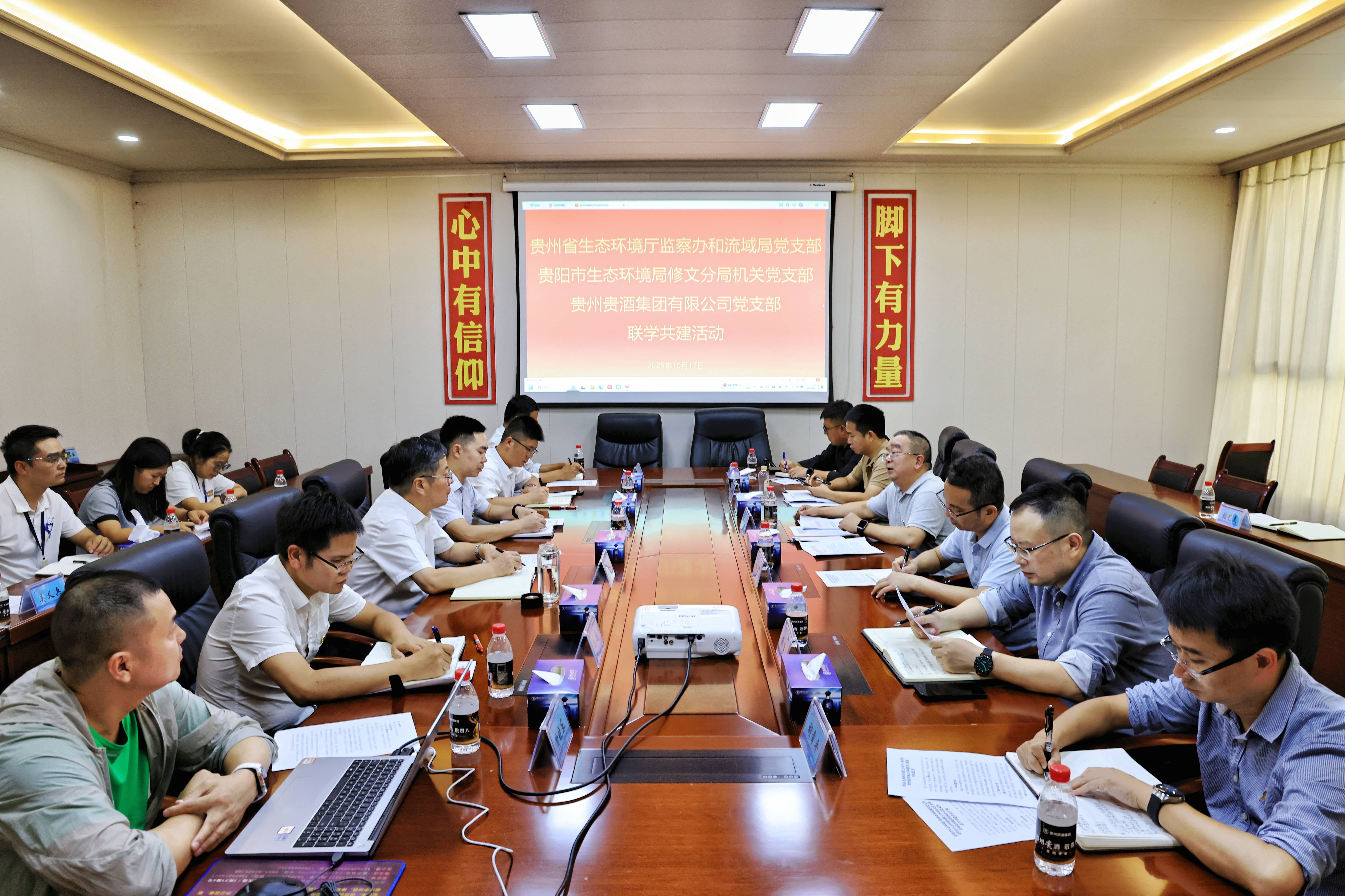 50245435.jpg 50245435.jpg