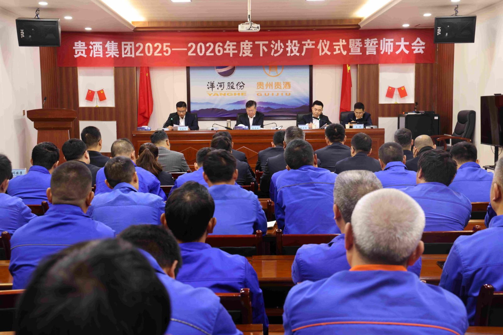 14924316.jpg 14924316.jpg